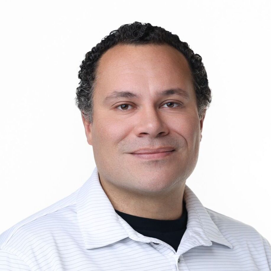 LOW-RES William Thomas United Power-head